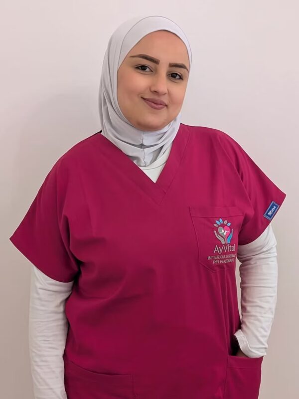 Mays Ahreem, Pflegehelferin und Hauswirtschaftskraft
